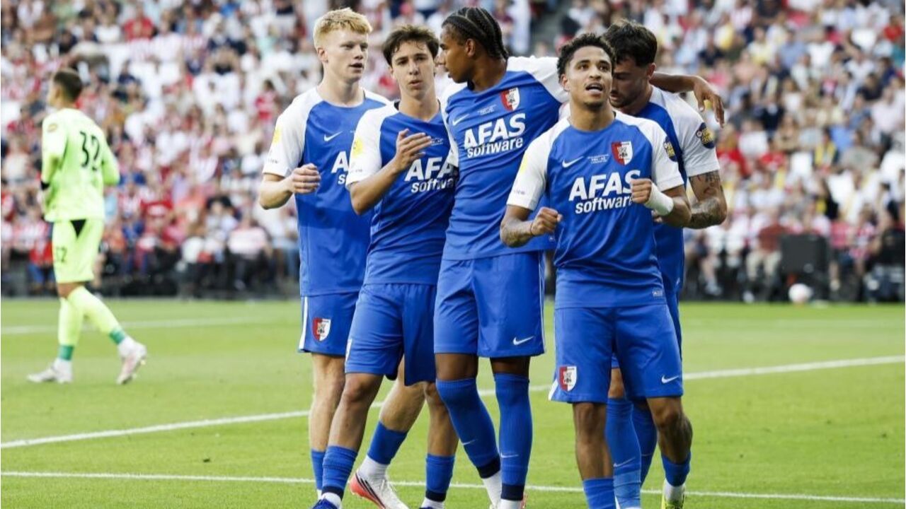 AZ Alkmaar vence Supertaça holandesa contra PSV Eindhoven após expulsão