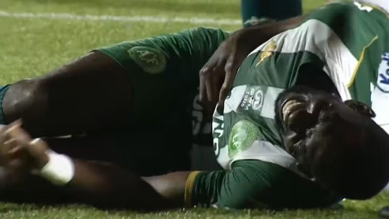 Yannick Bolasie em dificuldades