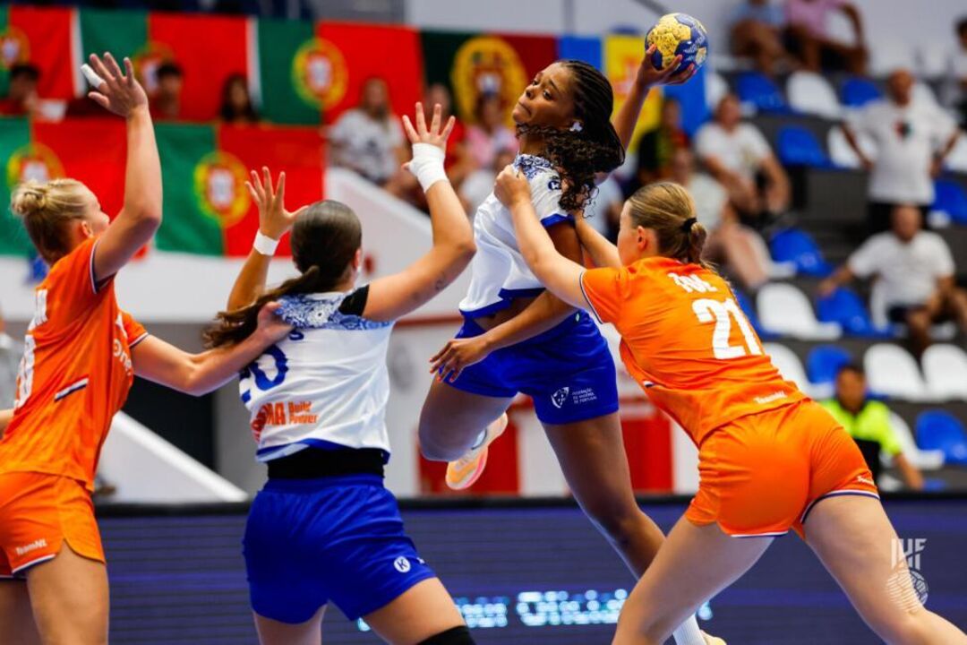 Portugal bate Uzbequistão por 38-23