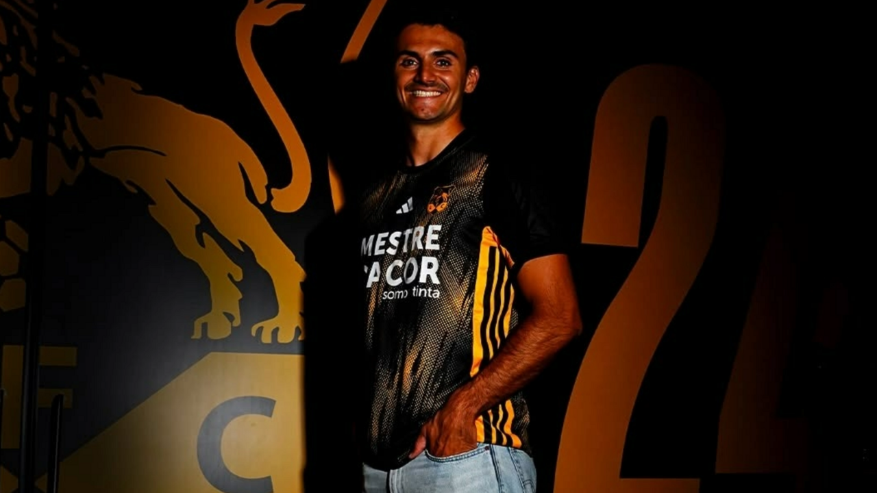Montez assinou até 2029