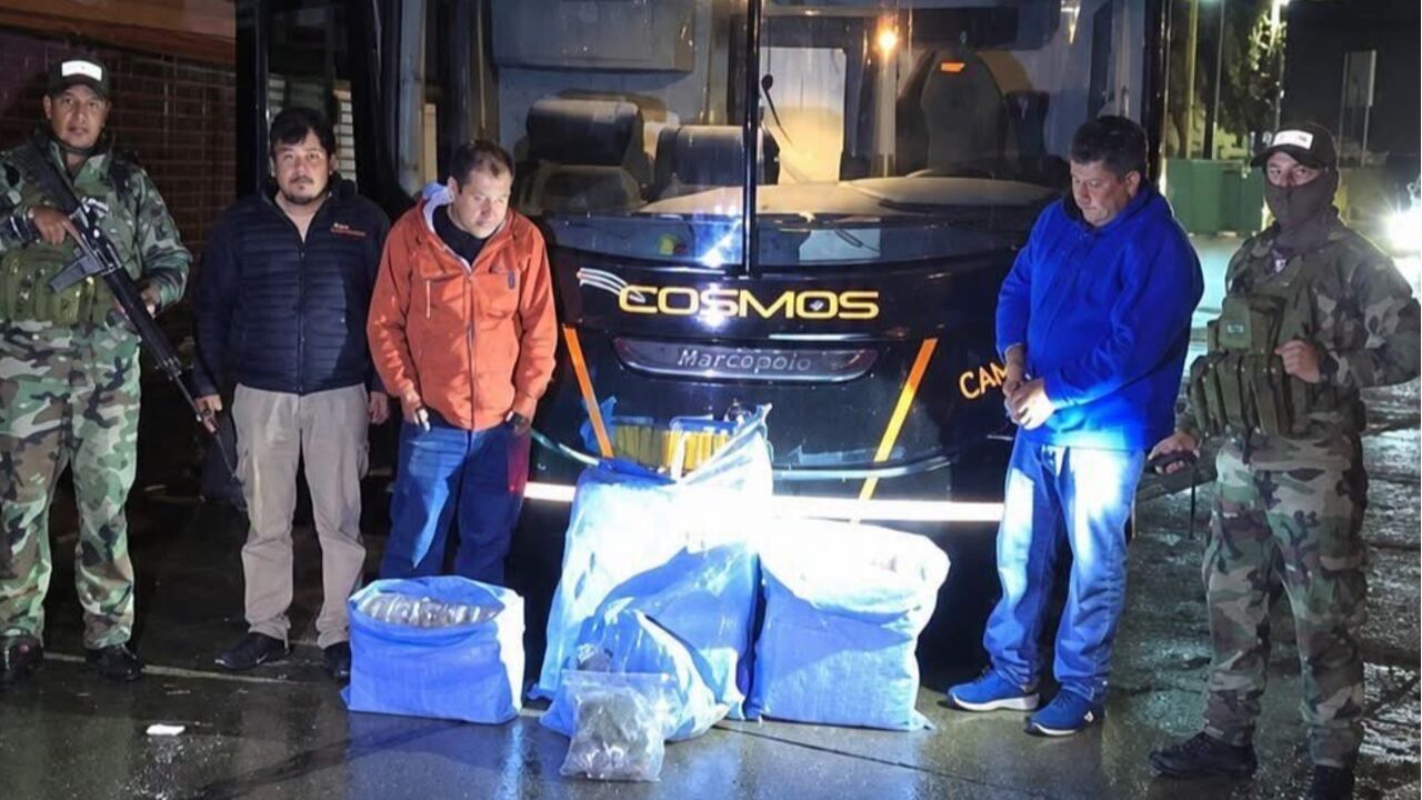 Droga apreendida no autocarro