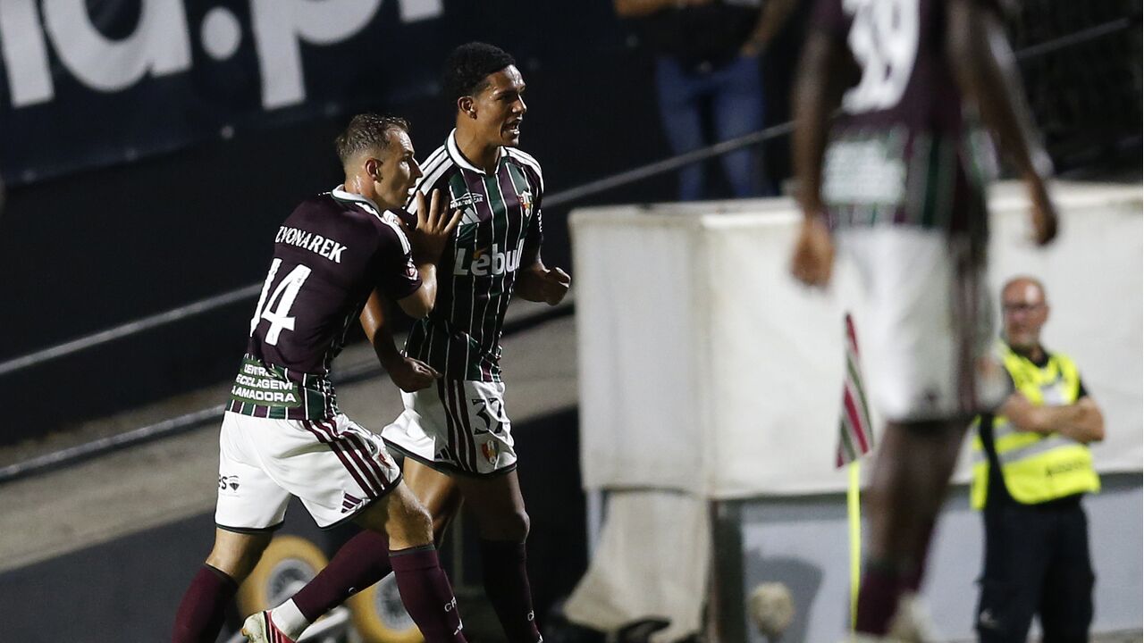 Antonetti celebra um dos golos do Estrela ao Sporting