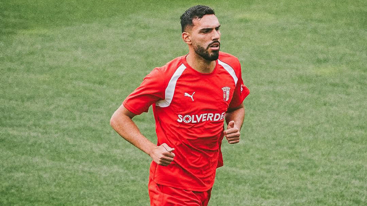 Adrian Barisic regressou à competição após lesão