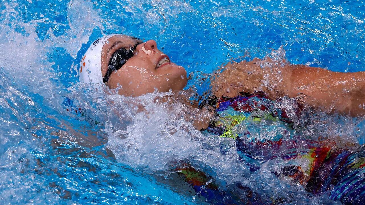 Camila Rebelo bate recorde nacional nos 100m costas em europeus