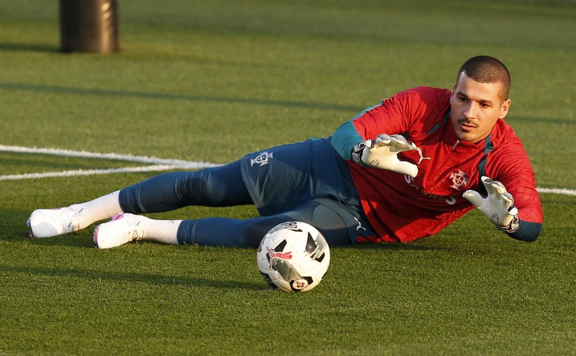 O jogador em aquecimento.Treino