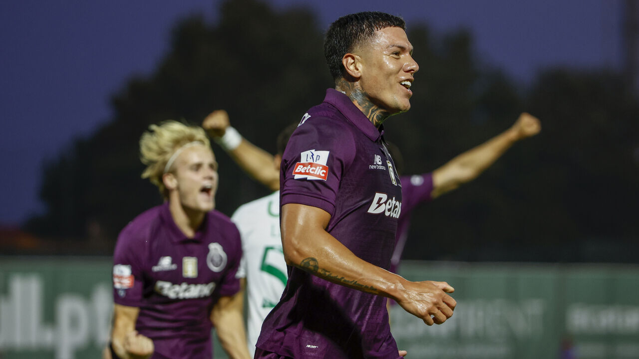 Nehuén Pérez festeja o golo marcado ao Rio Ave