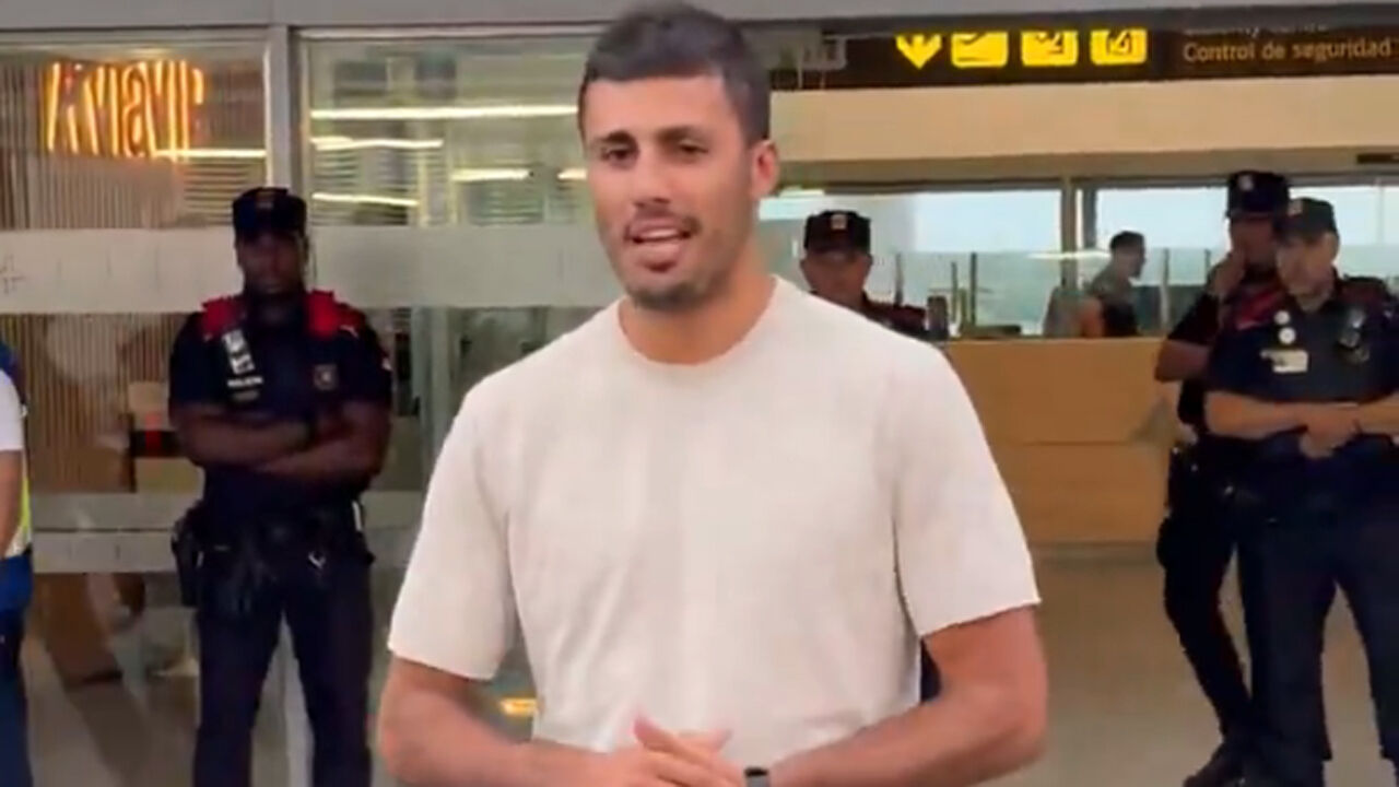 Rodri já chegou a Barcelona: «É um sonho estar aqui»