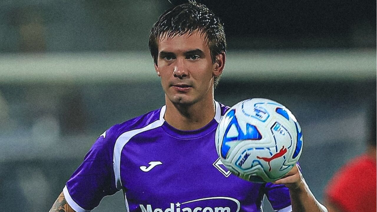 Mastantuono chega à Fiorentina vindo do Real Madrid e mostra-se feliz