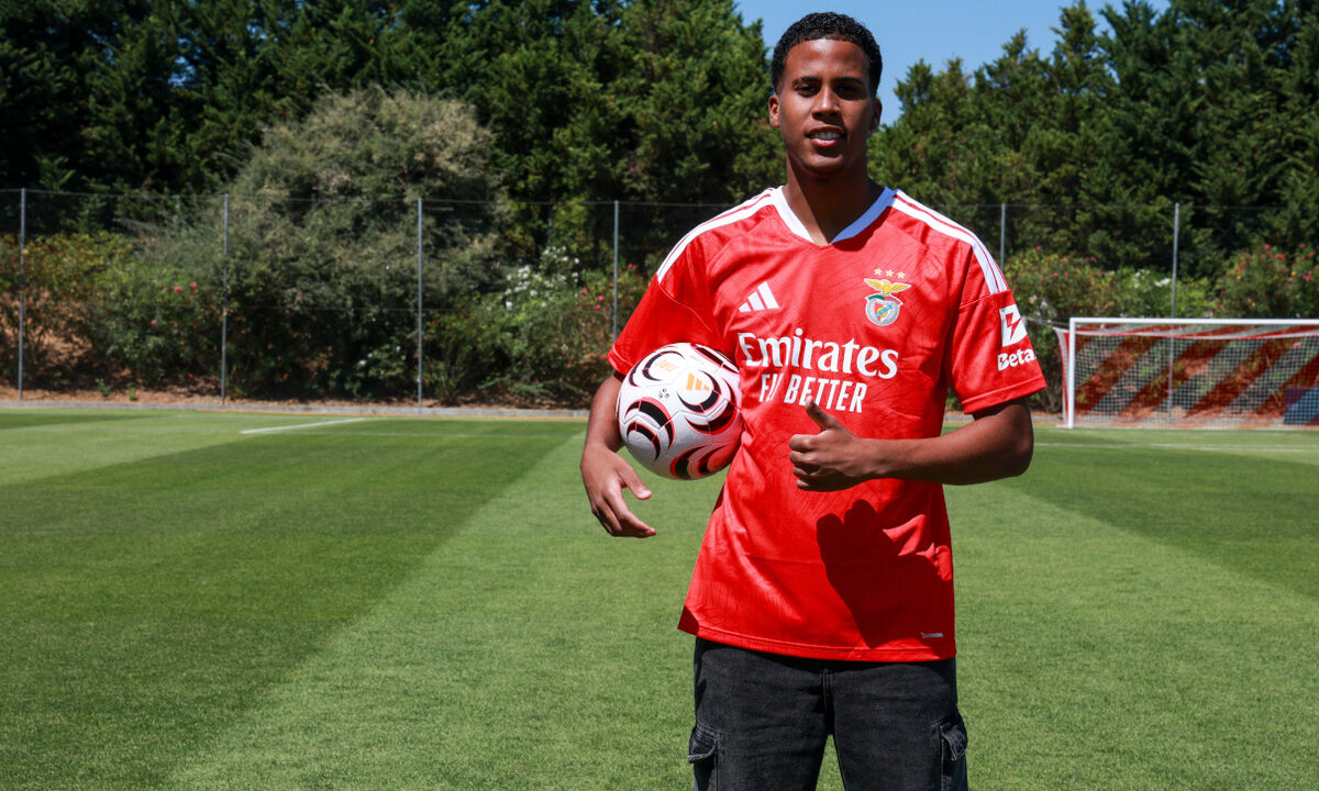 Alan Santos reforça Benfica