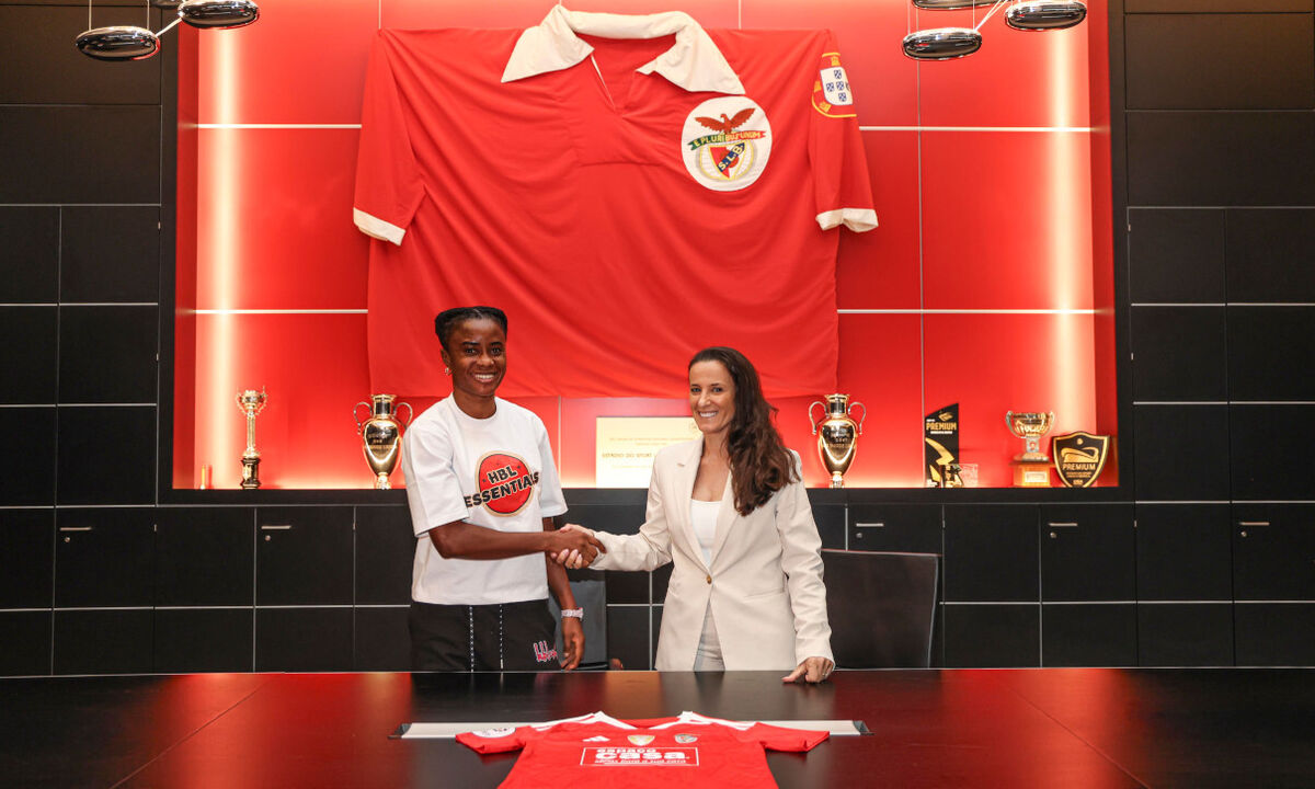 Demehin reforça defesa do Benfica até 2029