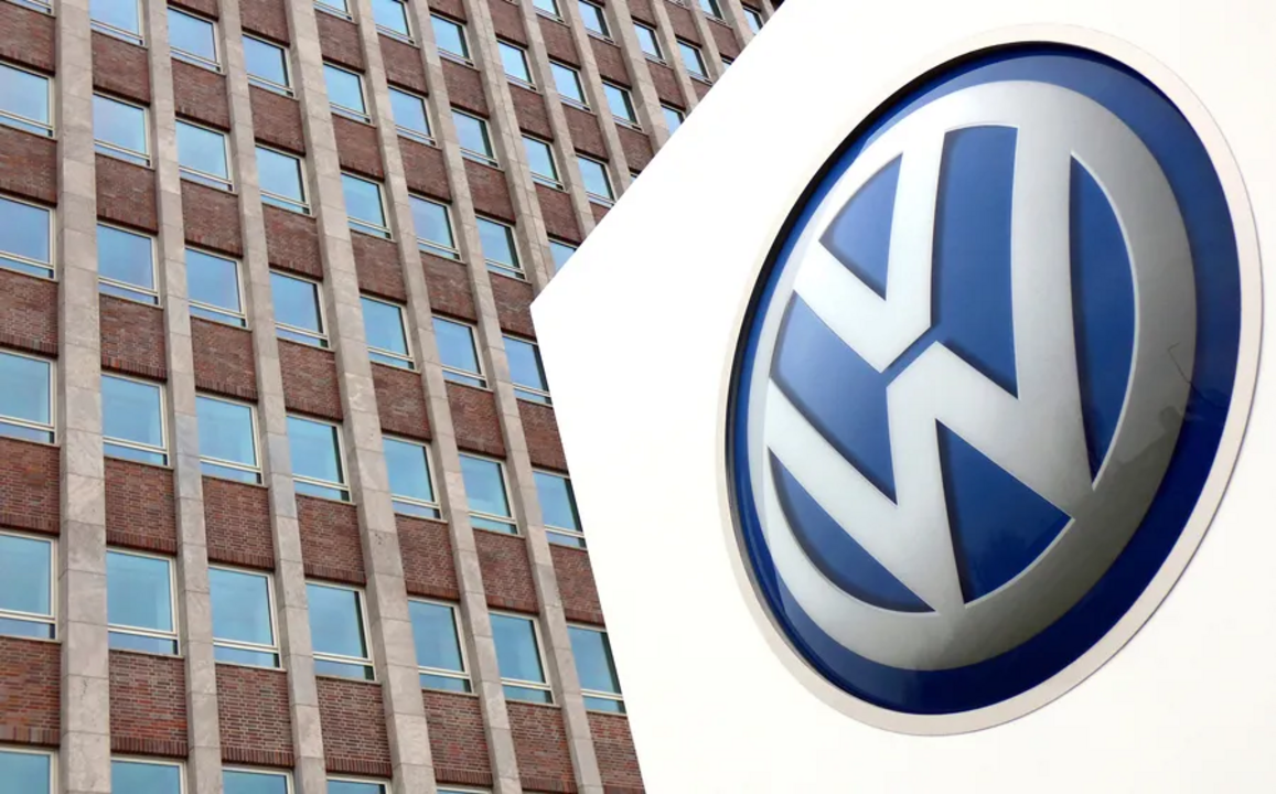  CEO da Volkswagen quer reduzir a força laboral do grupo em 100 mil trabalhadores.