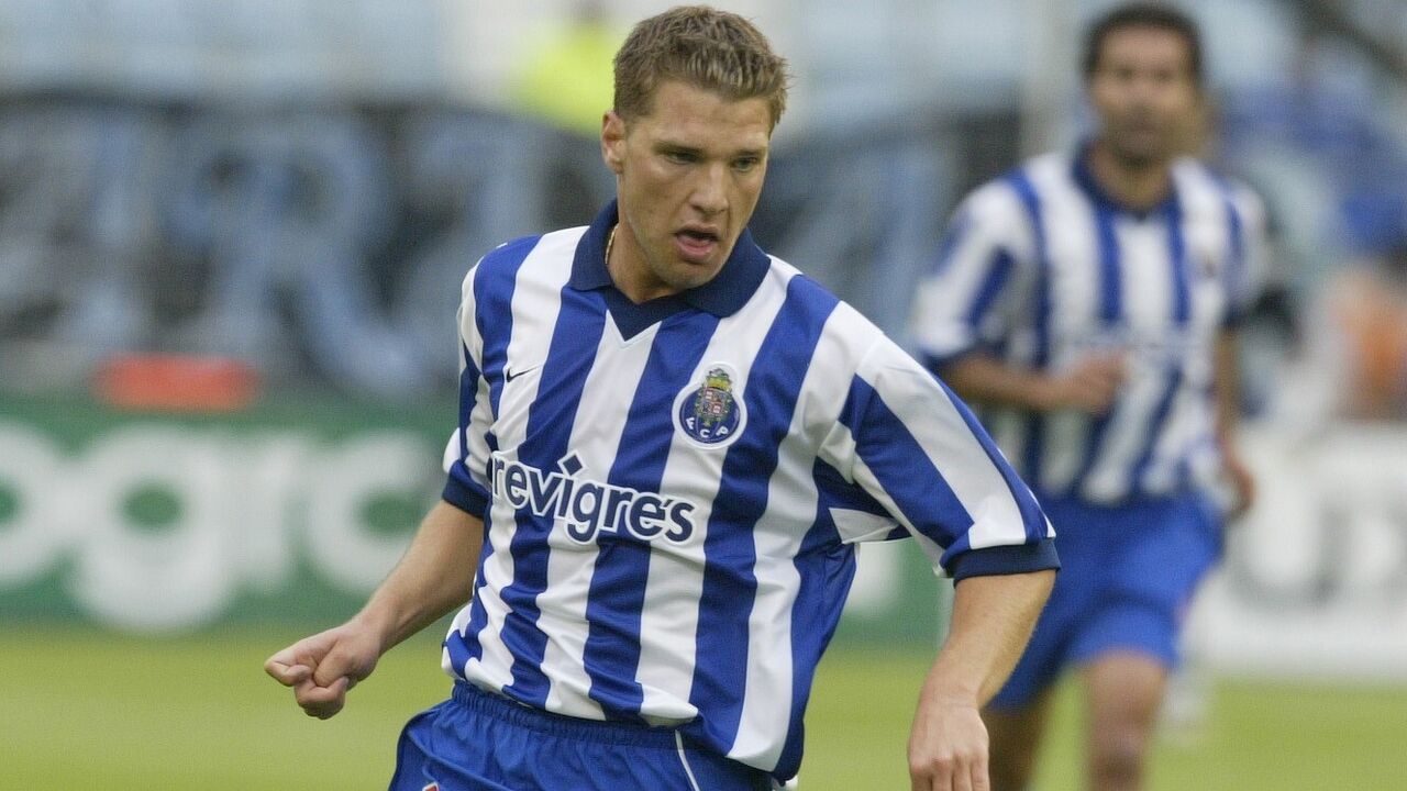Ákos Buzsáky em 2003, ao serviço do FC Porto