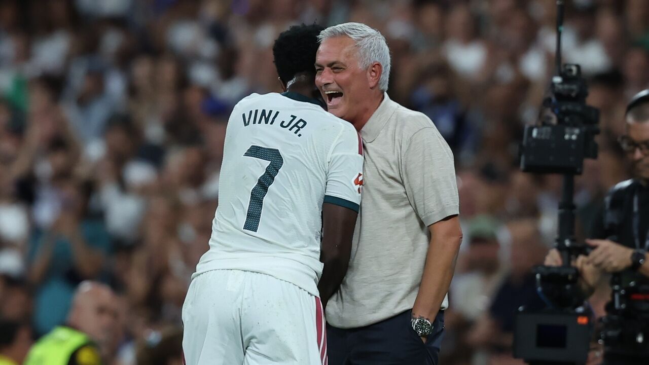 Mourinho e Vinícius num momento divertido