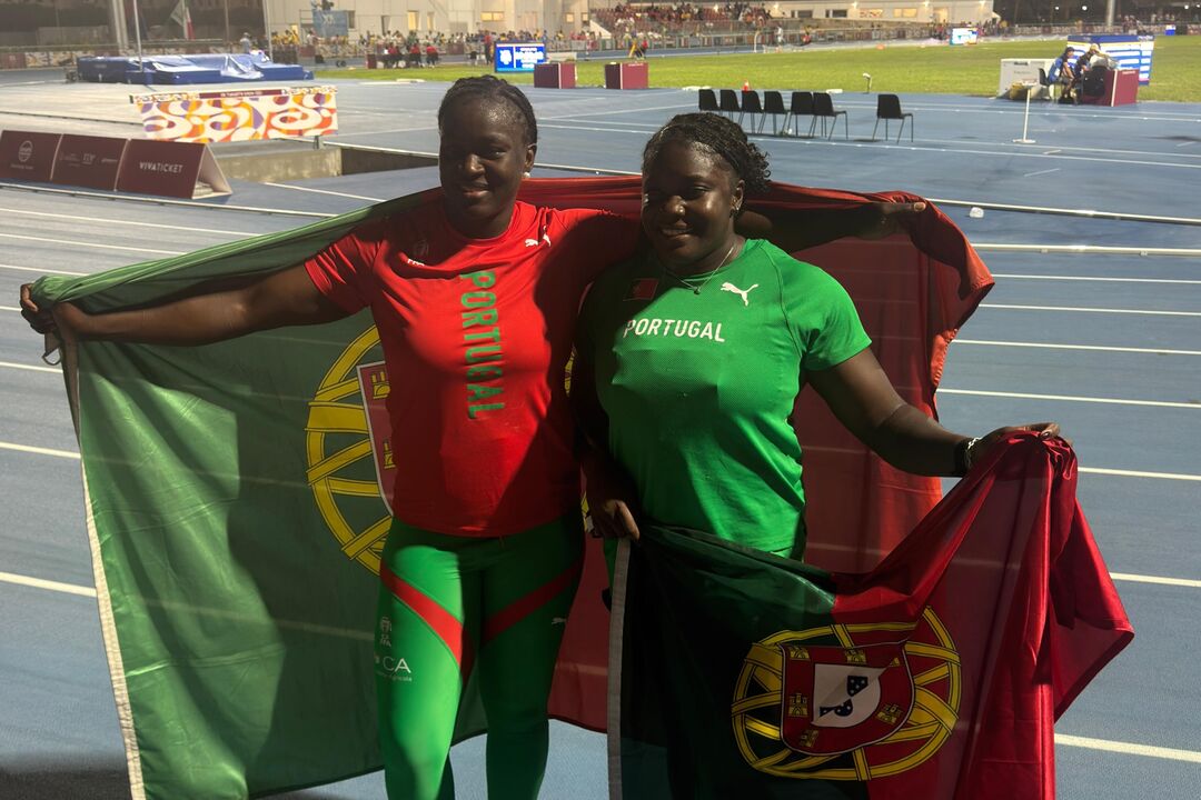 Auriol Dongmo e Jéssica Inchude