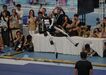 Robô pratica salto em comprimento no World Humanoid Robot Games