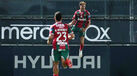 Simo Bouzaidi nos festejos após fazer o 1-1