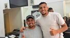 Kaique com o barbeiro