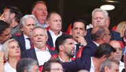 Pedro Proença na tribuna da Luz, com Jorge Jesus