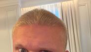 Nova época, novo penteado: Haaland surpreende fãs com look diferente antes do arranque da Premier League
