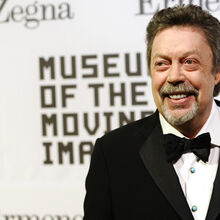 Morreu o ator Tim Curry, conhecido por 'Sozinho em Casa 2'