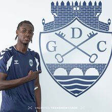 Oficial: Mohamed Fofana é reforço do Chaves