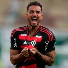 Danilo quer terminar carreira no Flamengo