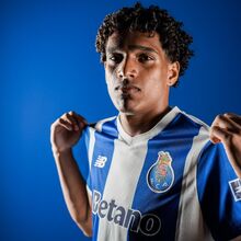Souza brachte Referenzen aus Brasilien mit: „Ich spielte mit Soares und er sprach viel vom FC Porto"