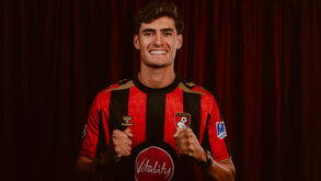 António Silva deixou o Benfica e foi oficializado no Bournemouth