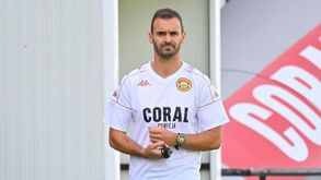 João Gião comanda os insulares
