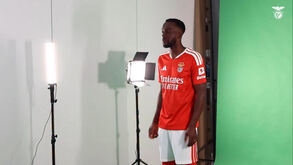 Tomás Araújo, Kaminski, Schjelderup e muito mais: reforços e internacionais do Benfica no 'media day'