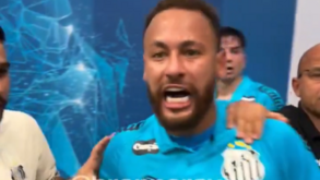 Neymar de cabeça perdida: craque provoca adeptos adversários e gera caos no estádio