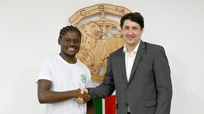 Bryan Limbombe assina pelo Marítimo