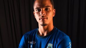 Kauã Paes tem 19 anos e trabalhará com o plantel principal, jogando nos sub-23