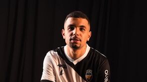 Vitinho alarga opções do treinador José Faria para o ataque