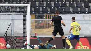 Barbero apontou o único golo do V. Guimarães-Arouca