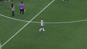 Cheira a despedida? Os abraços de Rodrigo Mora no Dragão após o FC Porto-Alverca