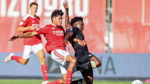 Gabriel Índio em estreia e Marco Silva muito requisitado no Seixal durante o Benfica B-Leixões