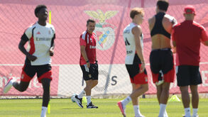 Muitas mexidas na Escócia: o onze provável do Benfica para o jogo com o Hearts