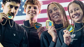 Estados Unidos com novo recorde do Mundo dos 4x100 estilos de natação
