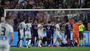 Belgas ganharam por 3-2