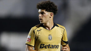 Flávio Gonçalves vai repetir titularidade frente ao V. Guimarães