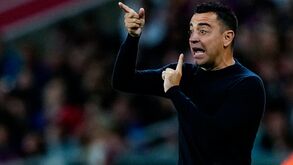 Xavi em ação no Barcelona