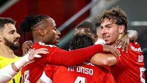 Águias triunfaram por 3-2