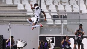 Gustavo Silva festeja o golo da vitória vimaranense