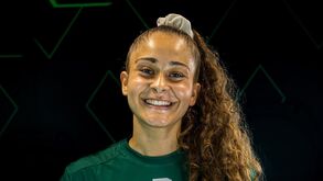 Mariana Teixeira ao serviço do Leões de Porto Salvo