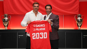 João Palhinha apresentado no Benfica com Rui Costa