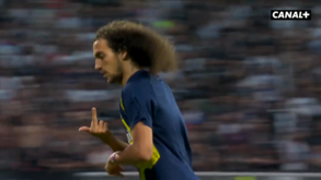 Guendouzi voltou a França e mostrou... dedo do meio aos adeptos do Lyon