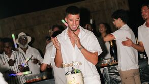 Gonçalo Inácio celebrou aniversário e teve 10 colegas presentes na festa