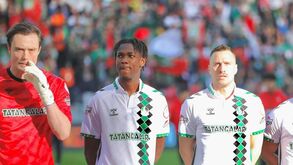 Mohamed Fofana, ao centro