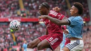 Momento do jogo entre Liverpool e Nottingham Forest